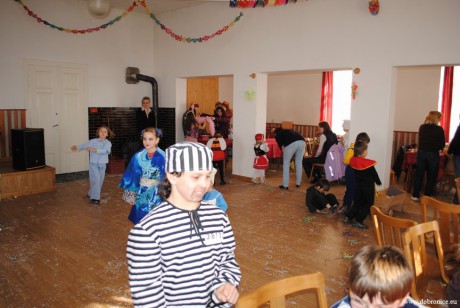 Dětsky karneval 2011 (55)