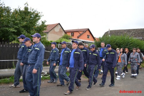 Hasičská soutěž Hrusice září 2012 (42)