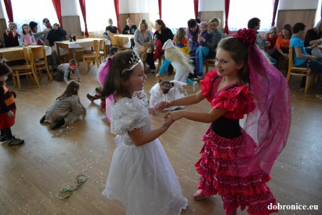 Dětský karneval 2013 (33)