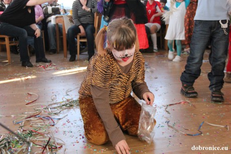 Dětský karneval 2013 (101)
