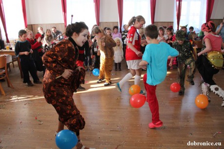 Dětský karneval 2013 (121)