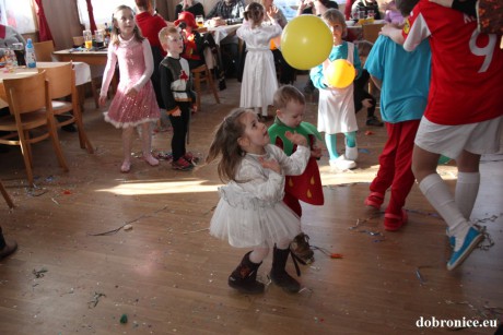 Dětský karneval 2013 (138)