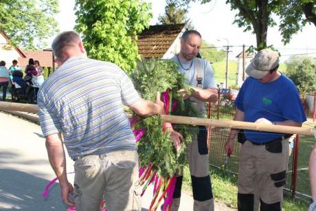 Stavění_májky_2018 (21)