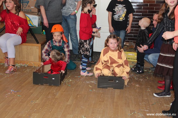 Dětský karneval 2012 (60)
